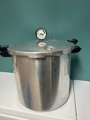 Aluminum Vintage Presto Pressure Canner And Cooker 19 Qt • $38