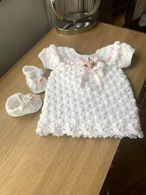 £12.50 • Buy New Baby Dress Beautiful 0 To 3 Months Handmadr Crochet Gift Or Reborn