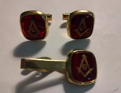 Masonic Cufflinks And Tie Bar Set Red Background • $40