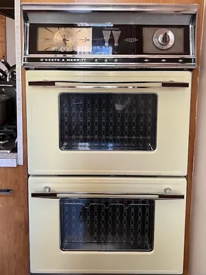 O'Keefe & Merritt Yellow Vintage Double Wall Gas Oven With Rotisserie • $329