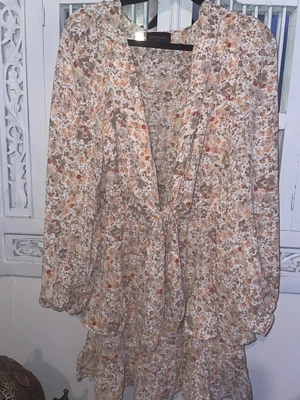 $20 • Buy Beautiful Floral Long Sleeve Dress 12
