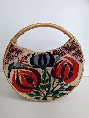 Vintage 1960s Floral Woven Straw Raffia Round Circular Top Handle Basket Bag • $39.99