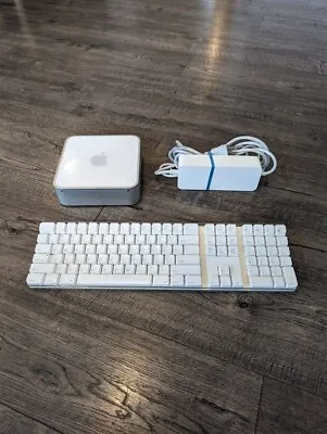 Apple Mac Mini 2.26/2X1G/160/SD/AP/BT Late 2009 W/Apple Wireless Keyboard • $75