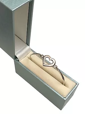 925 Sterling Silver Kit Heath Love Heart Bangle Bracelet 8.95g - Boxed • £38.99