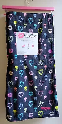 Luv Betsey Johnson 50x60 Skull Soft Plush Throw Blanket Halloween Black-Multicol • $34.99