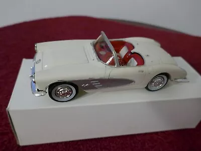 1960 Corvette Convertible Promo Model White/red Interior 1:25 • $150