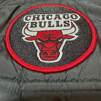Chicago Bulls Vest Men Large Black Red Embroidered Puffer Jacket Mitchell & Ness • $49.99