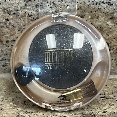 MILANI Runway Eyes Eye Shadow - 02 Black Out • $17.95