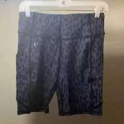 FITTIN Women's Dark Gray Leopard Side Pockets Leggings Sport Shorts M NWT • $9.09