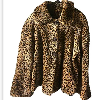 Leopard Coat Vintage   • $30