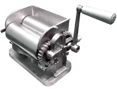 $151.62 • Buy Made In Mexico Monarca Manual Flower/Corn Aluminum Tortilla Maker Roller Press