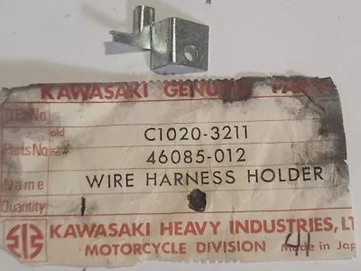 1 NOS Kawasaki A1 A7 C2SS MT1 KV75 Wiring Harness Holder Clip Part OEM 46085-012 • $7.48