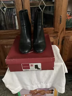 Merona Women’s Boots Black Size 9 • $15