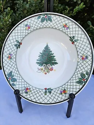 Mikasa Christmas Story Large Rim Soup Bowl Set Of 4 • $40