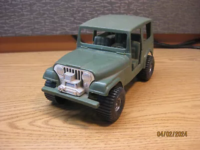 1/18     Jeep Wrangler   Army Green    By  Processed Plastics   No Box • $10