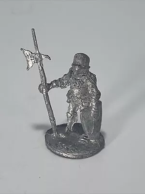 Ral Partha 01-043 V2 DISMOUNTED ARMORED KNIGHT Vintage 1977 Metal Miniature • $8.95