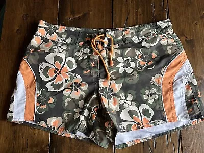 Mantaray Green Orange Hibiscus Floral Board Shorts Size 14 • £3