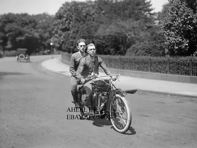 Indian 8-valve V-twin 1921 Factory Racer Motorcycle Photograph Photo • $6.95