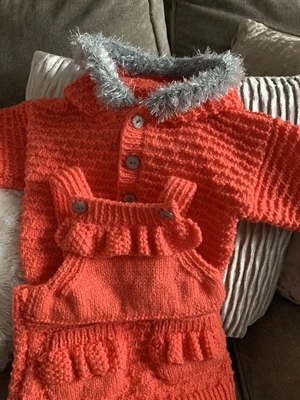 £18 • Buy Hand Knitted Baby Sets 3-6 Months