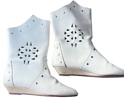 Vintage 80s DeJa Voo Ankle Boot White Leather Cottagecore Western Disco Women 5M • $28