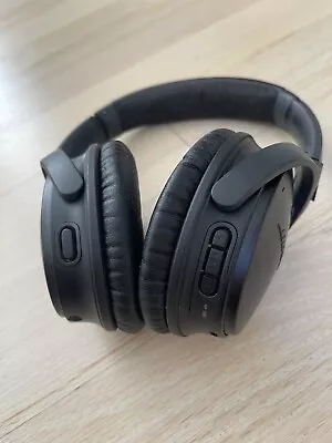 Bose QuietComfort 35 II Bluetooth Wireless Over-Ear Headphones - Black • $86