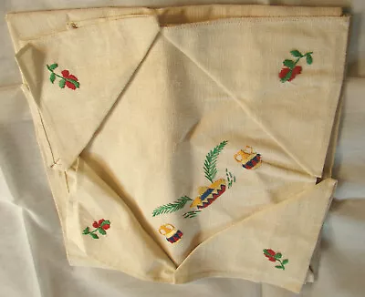 Vintage 50s Tablecloth Embroidered Mexico 31   NOS 4 Napkins Sombrero Luncheon • $19.99