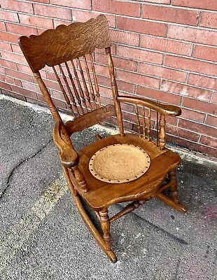 Antique Ornate Victorian Pressed Back Tiger Oak Rocking Chair W/ Leather Seat • $339.99