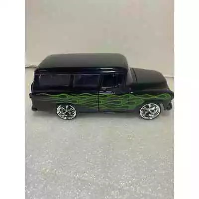 Jada Toys Just Trucks 1957 Chevrolet Suburban Diecast 1/24 • $29