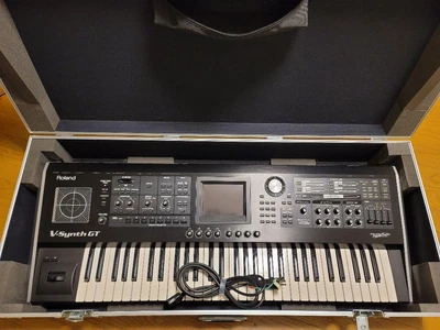 $3097.33 • Buy Roland V-Synth Gt With Hard Case Synthesizer