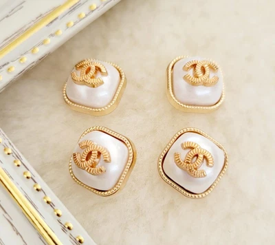 £96.08 • Buy CHANEL Vintage Button Lot 4 Set W4093