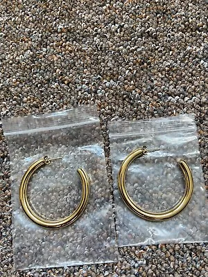14K Gold Hoop Earrings • £10