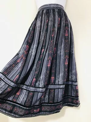 Vintage Satin Skirt Purple Floral William Morris Boho Pleated Size 16 Quality  • £50.15