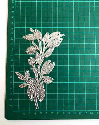 Decorative Magnolia Leaf Branch Die - 15 Cuts - Brand New • £9