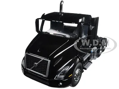 Volvo Vnr 300 Day Cab Sable Black 1/50 Diecast Model Car By First Gear 50-3363 • $64.95