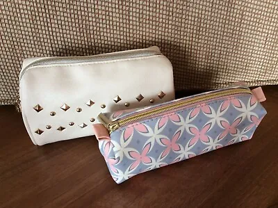 £1.50 • Buy 2 X Makeup Bags Hardly Used Lovely Condition
