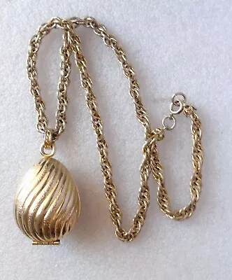 Vintage AVON Shell Locket Pendant Gold Tone Solid Perfume Necklace • $12.99