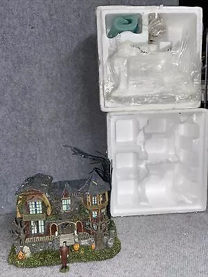 Department 56 The Munsters Hawthorne Village  1313 Mockingbird Lane  78030 • $118.99