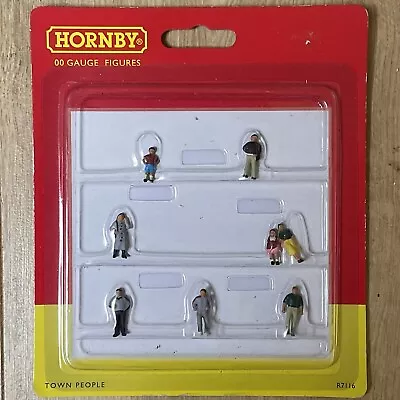£9.99 • Buy Hornby Town People R7116 OO Gauge Model Railway Figures. BNIB.