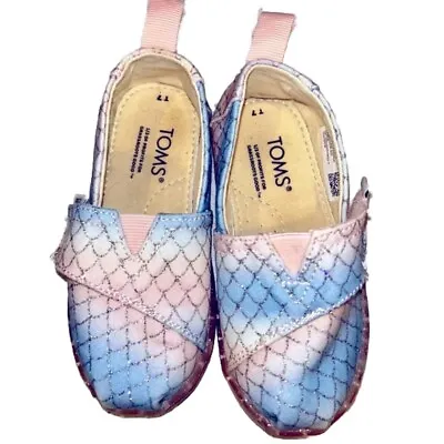 Tom’s Toddler Girls Mermaid Shoes Excellent Used Sz 7 Iridescent • $14.99