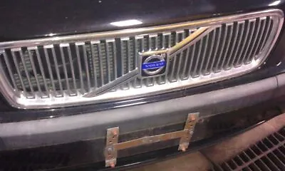 Grille Station Wgn Excluding Xc Fits 01-04 VOLVO 70 SERIES 239449 • $59.99