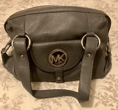 Michael Kors Bag Grey • £9