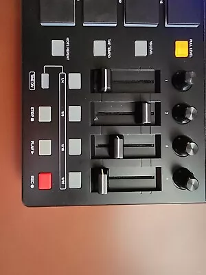 Akai Professional MPD226 Midi Pad Controller With 16 MPC Pads • $84