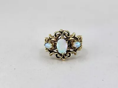 Vintage 10K Yellow Gold Opal Ring Sz 7.5 • $230