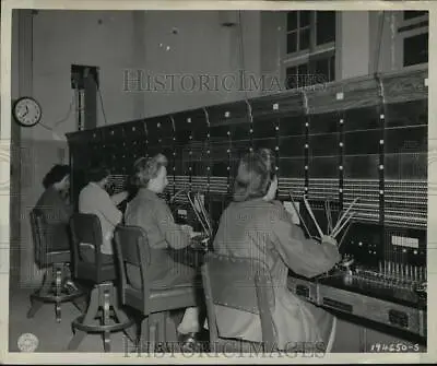 1944 Press Photo WACs In France Operate A Telephone Switchboard - Nemo17585 • $29.88