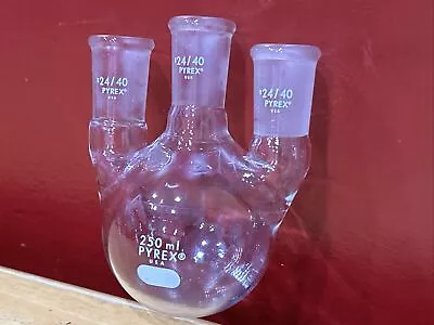 Pyrex 250mL Glass 3-Neck Vertical Round Bottom Heavy Wall Distill Flask 24/40 • $19.99