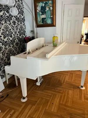 Yamaha GH1 Baby Grand Piano - Excellent Condition - One Owner • $11549