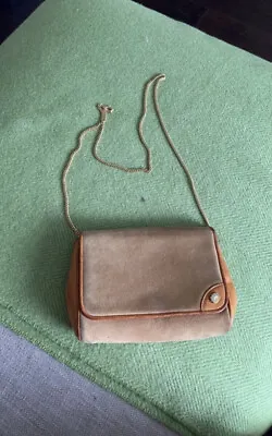 £29 • Buy Vintage Beige Gucci Gold Chain Handbag 