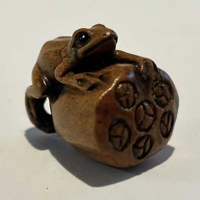 Antique Signed Japanese Carved Wooden Netsuke (Frog On A Lotus Pod) • £95