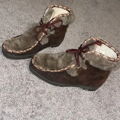 YODELERS Furry Lace Up Moccasin Bootie Size 6.5 • $35