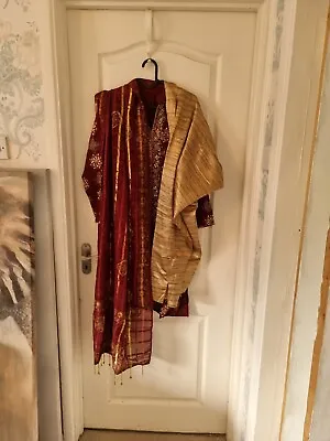 Pakistani Dress Size Small Pakistani Designer Suit • £15